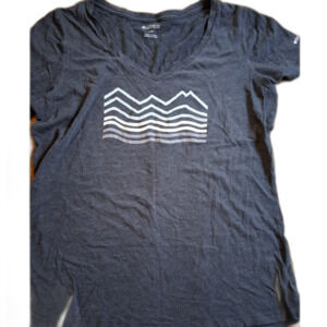Columbia Women's V Neck